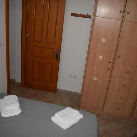 Under The Pine Tree Holiday home *