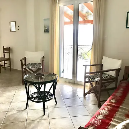 Vakantiehuis Under The Pine Tree *