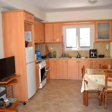 Vakantiehuis Under The Pine Tree