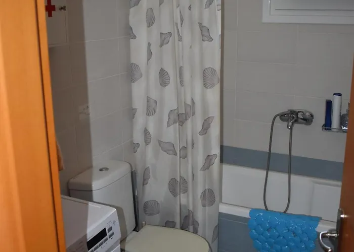 Under The Pine Tree Divarata