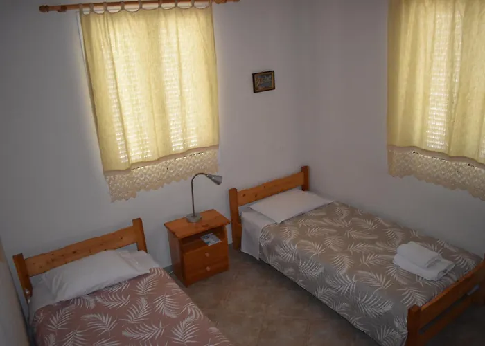 Under The Pine Tree Feriehus